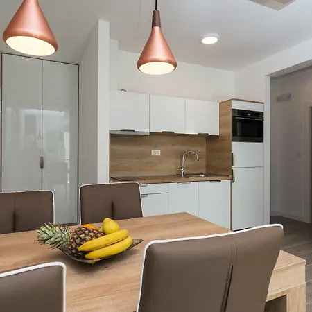 Apartment Luka *